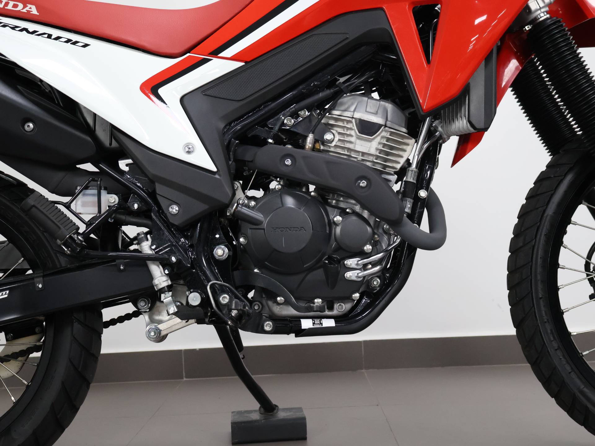 HONDA XR 300L TORNADO