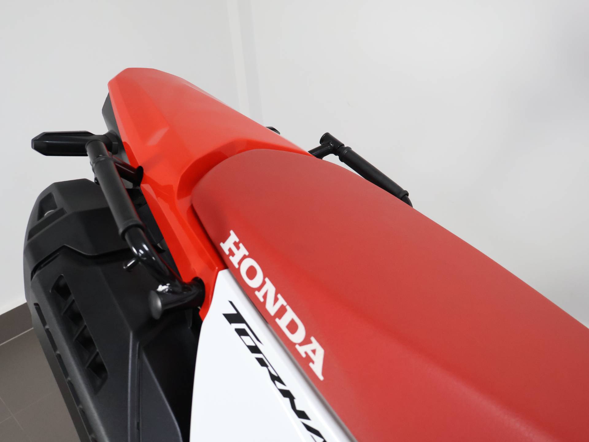 HONDA XR 300L TORNADO