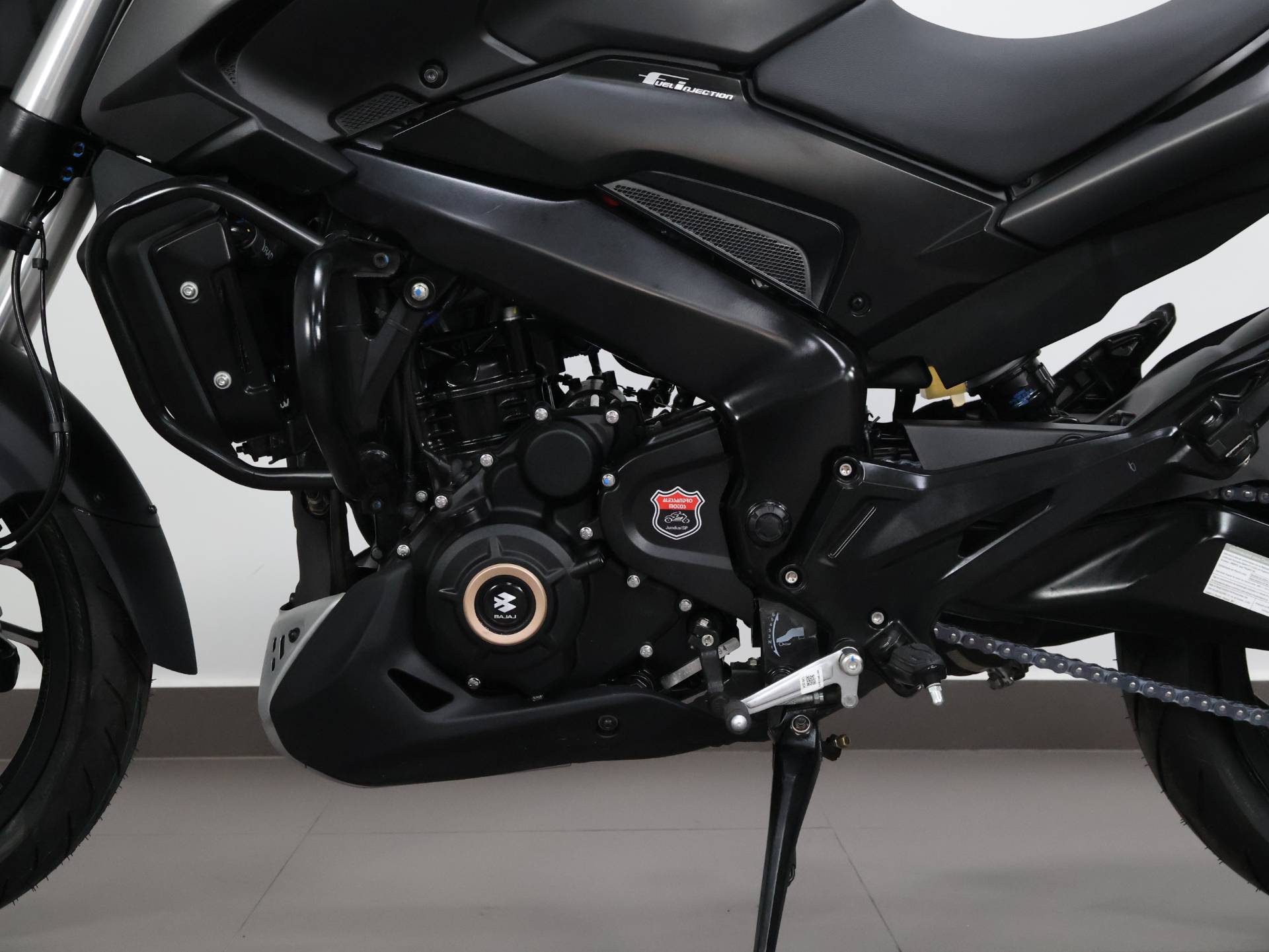 BAJAJ DOMINAR 400