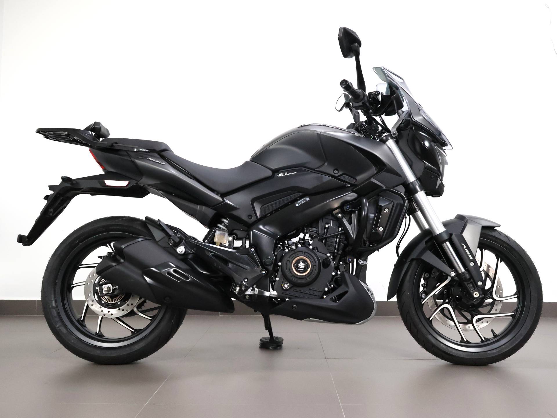 Foto de BAJAJ DOMINAR 400 2026