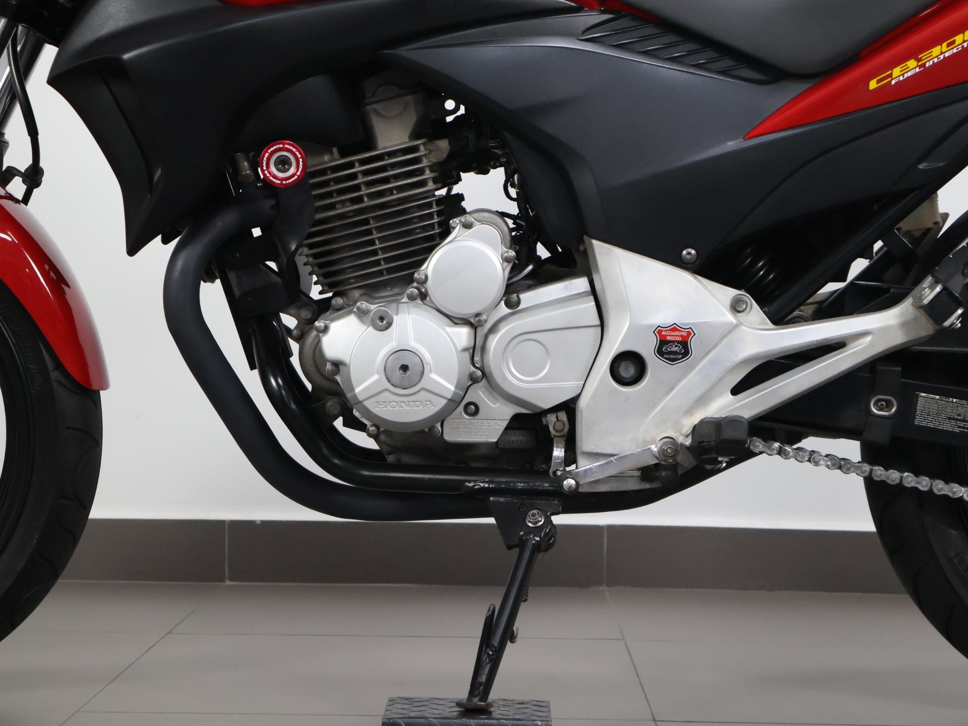 HONDA CB 300R