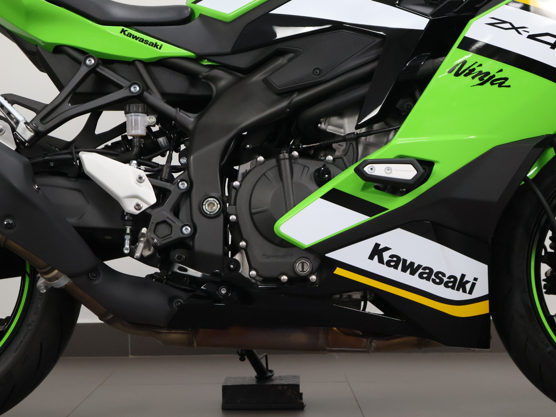 KAWASAKI NINJA ZX-4R