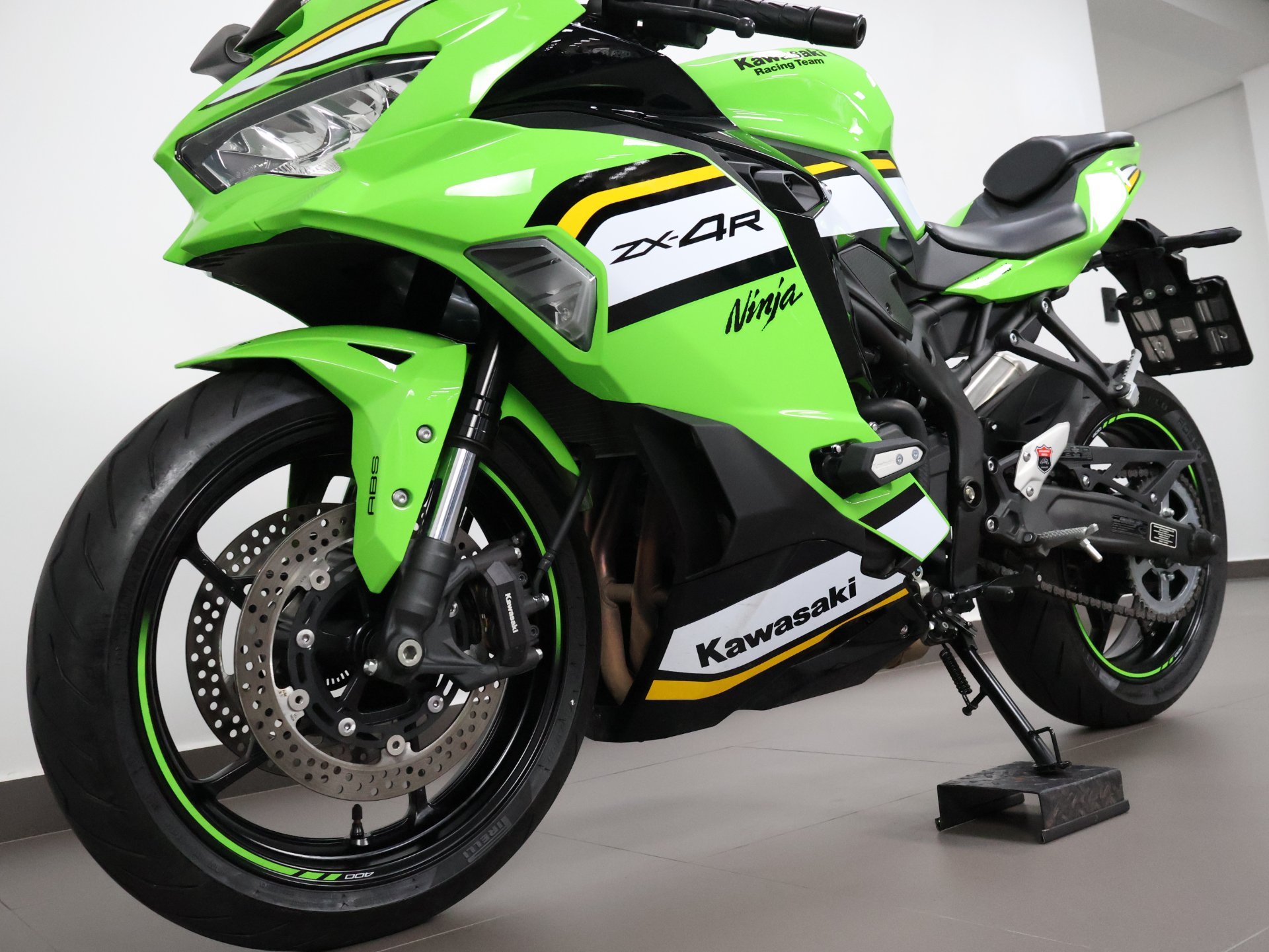 KAWASAKI NINJA ZX-4R