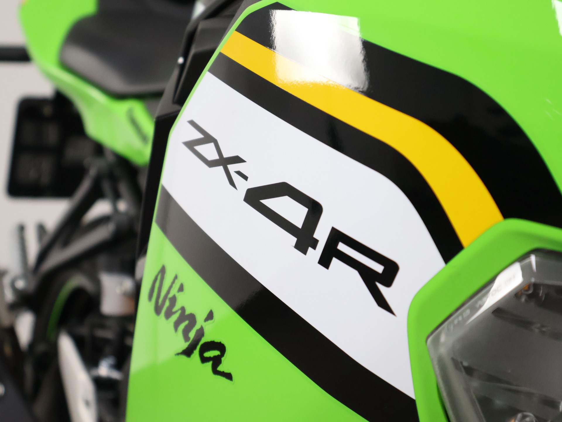 KAWASAKI NINJA ZX-4R