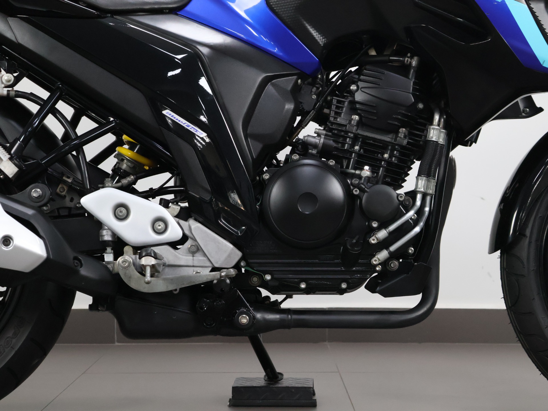 YAMAHA FZ25 FAZER ABS
