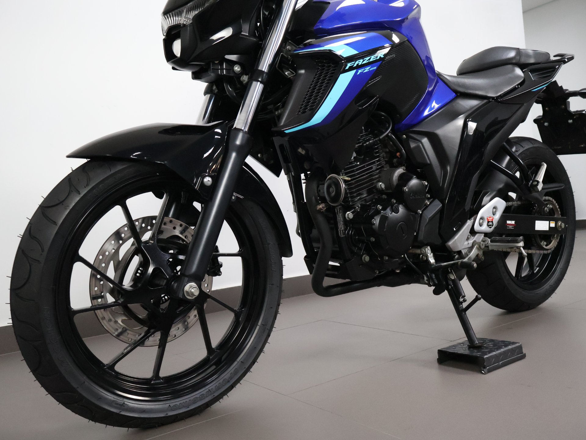 YAMAHA FZ25 FAZER ABS