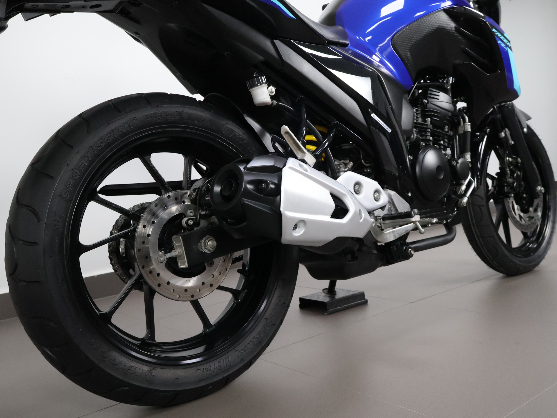 YAMAHA FZ25 FAZER ABS