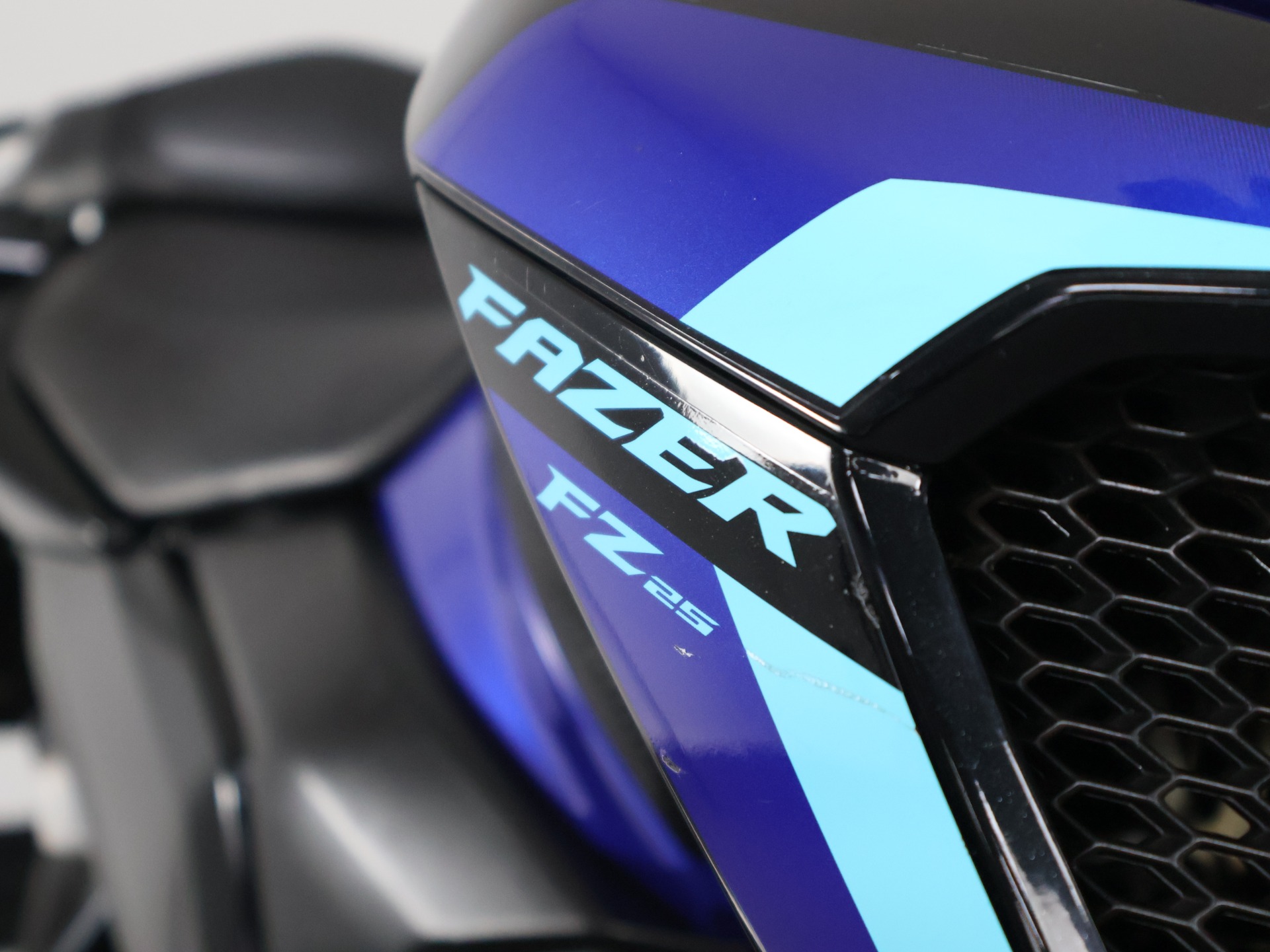 YAMAHA FZ25 FAZER ABS