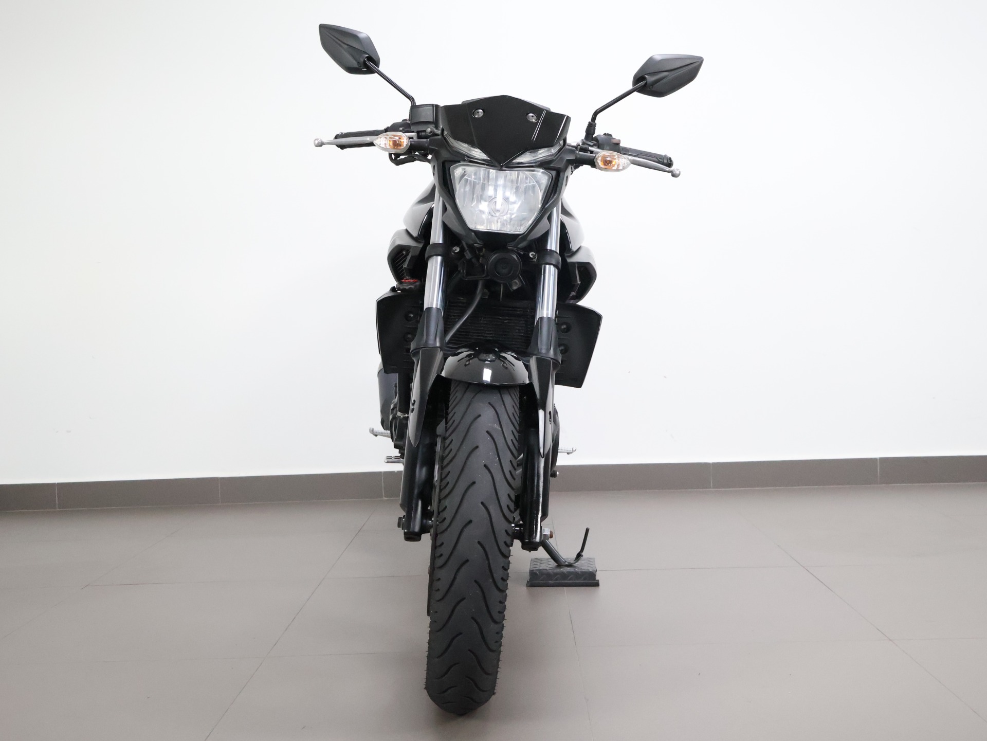 YAMAHA MT-03