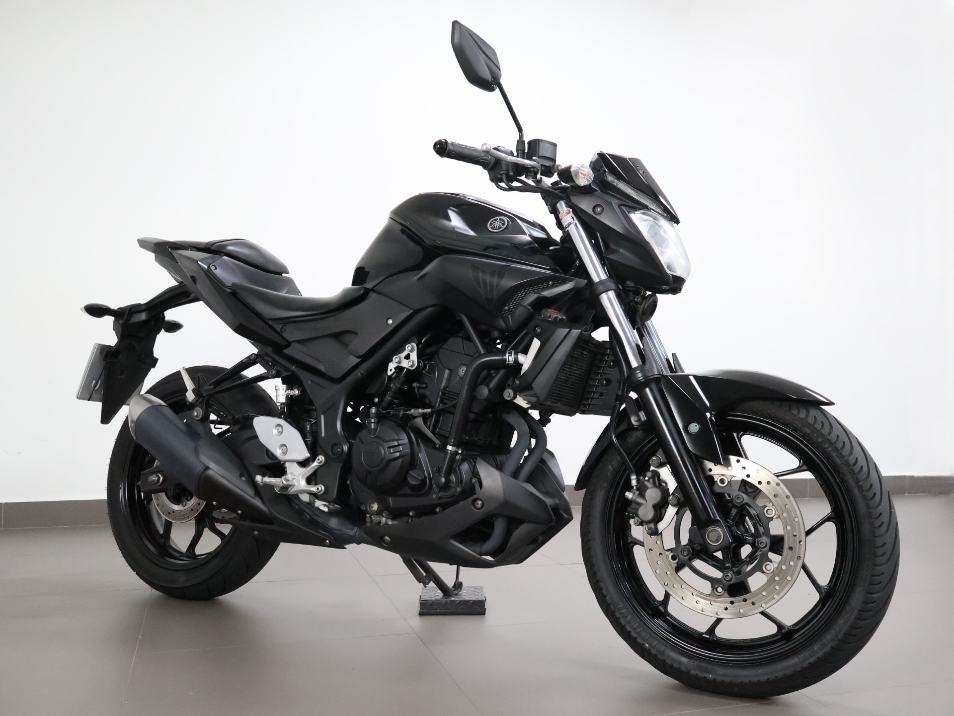 YAMAHA MT-03