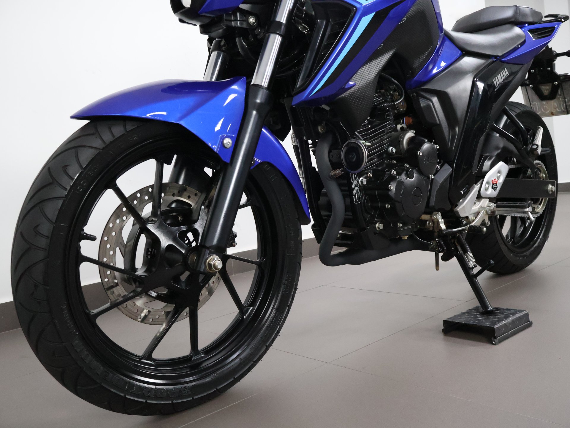 YAMAHA FZ25 FAZER ABS