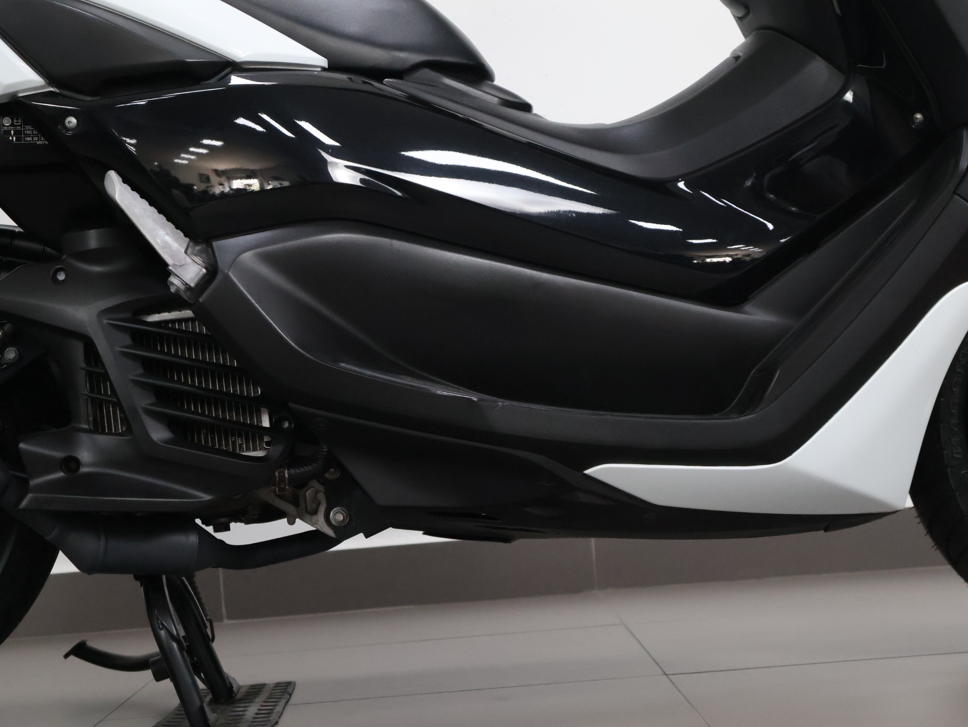 YAMAHA NMAX 160 ABS