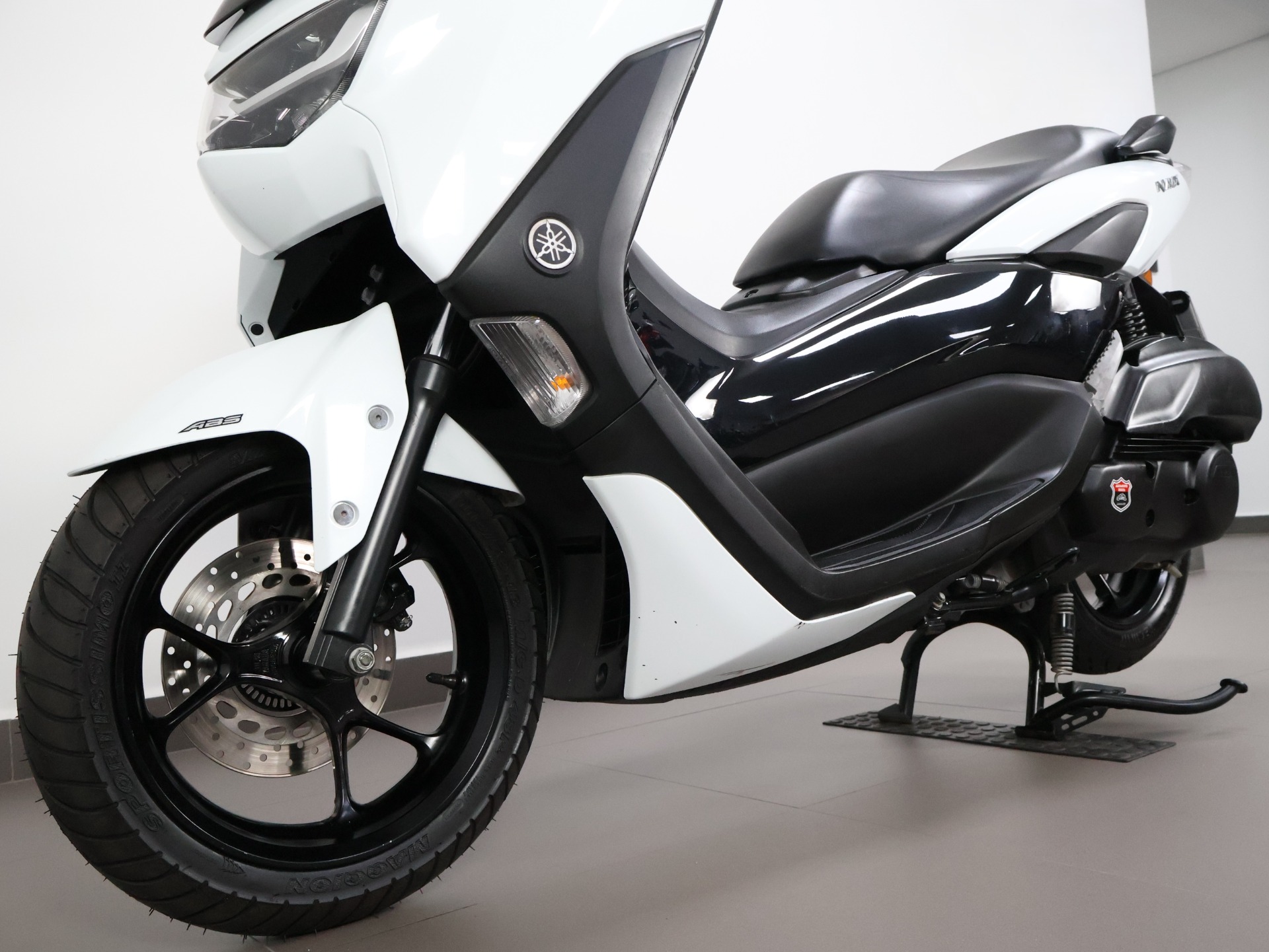 YAMAHA NMAX 160 ABS