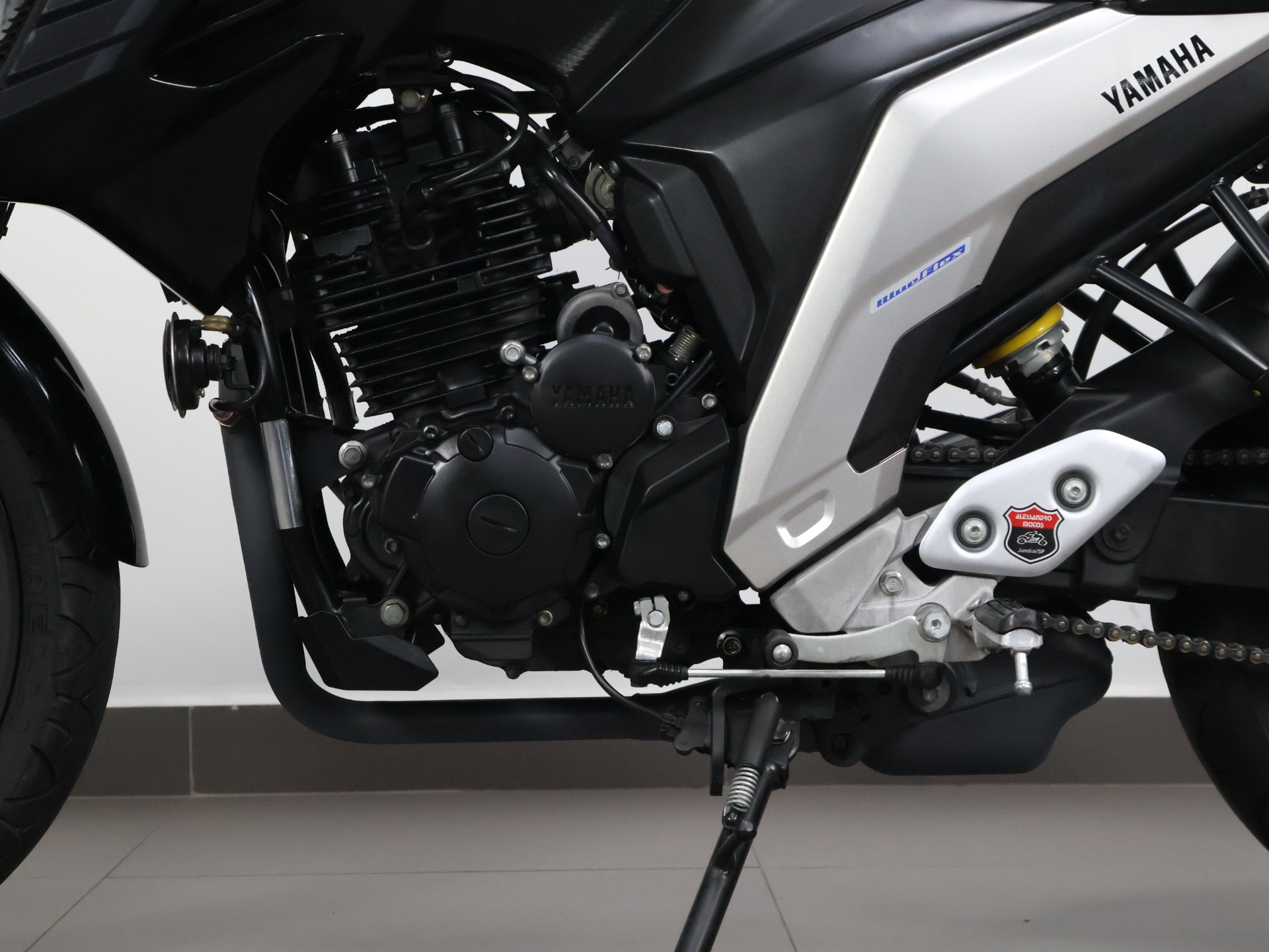 YAMAHA FZ25 FAZER ABS