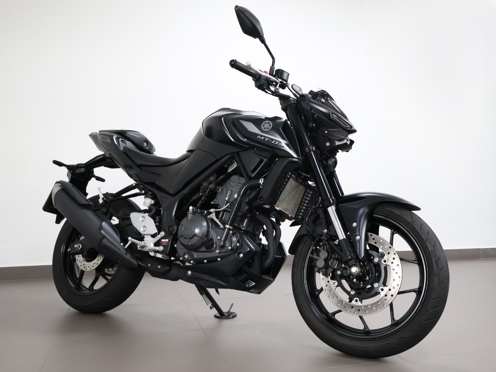 YAMAHA MT-03 CONNECTED ABS