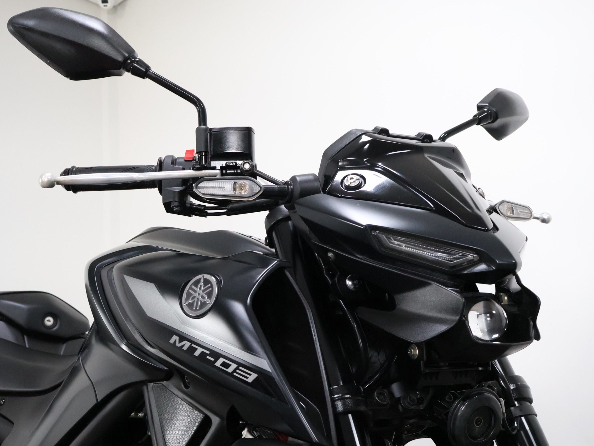 YAMAHA MT-03 CONNECTED ABS