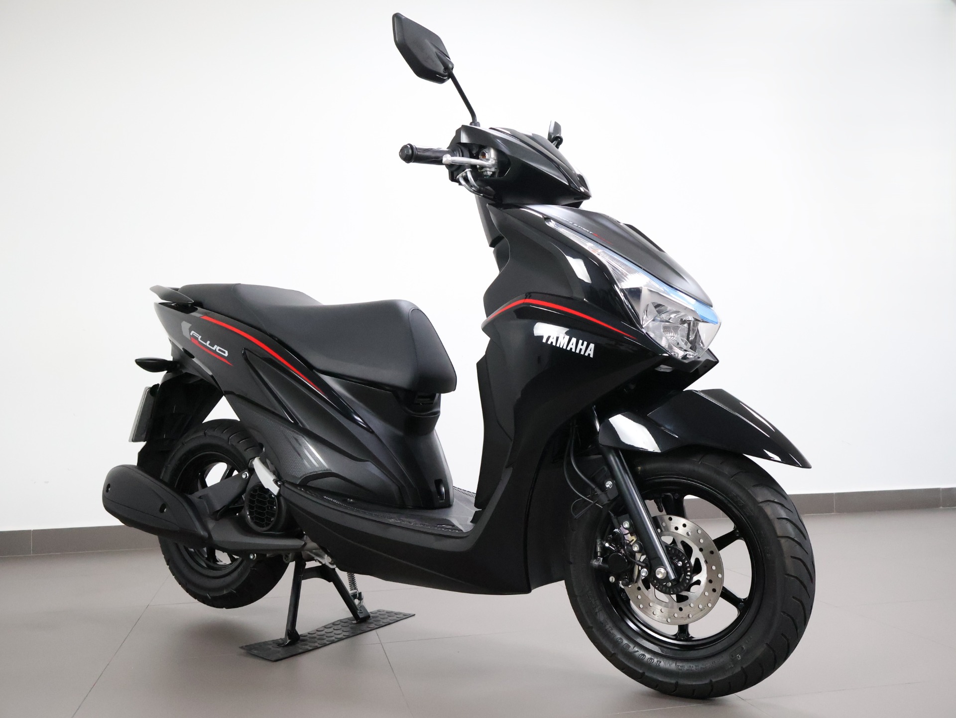 YAMAHA FLUO 125 HYBRID CONNECTED ABS