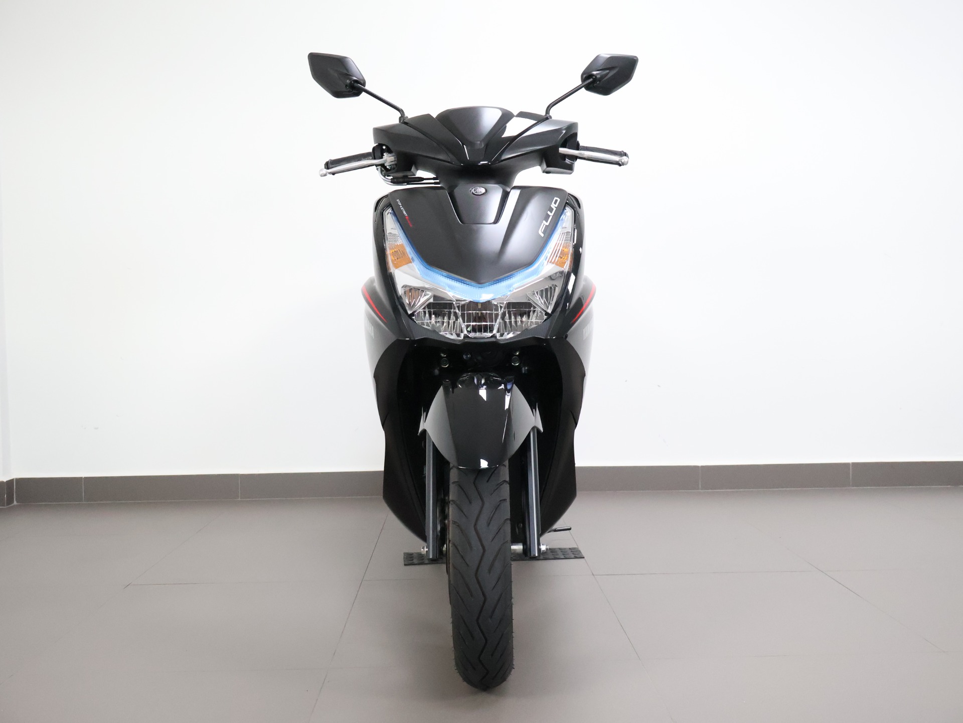YAMAHA FLUO 125 HYBRID CONNECTED ABS