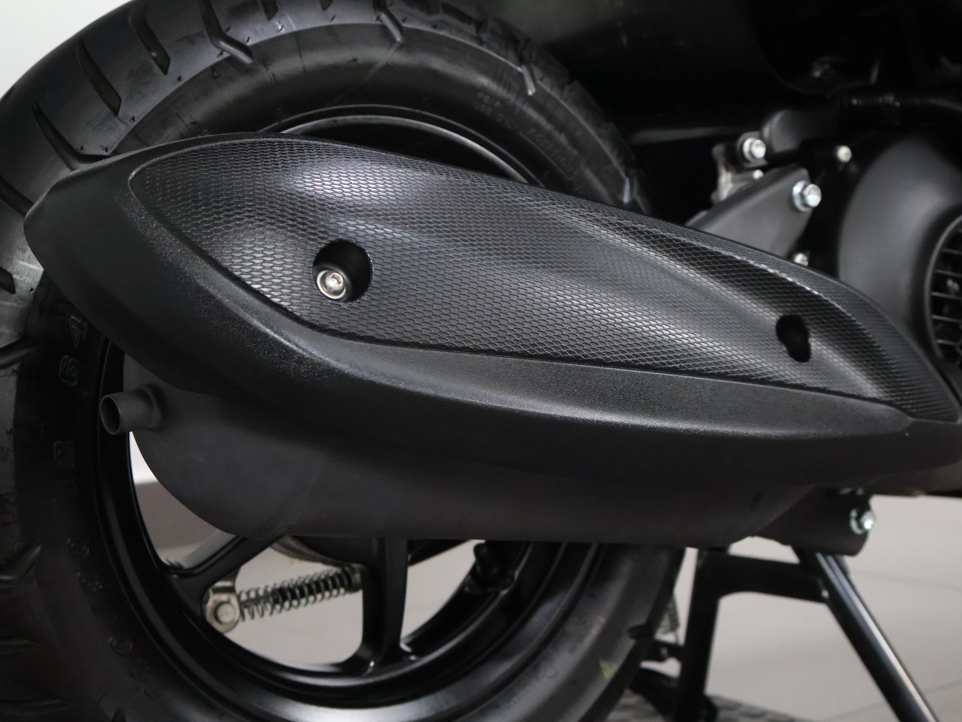 YAMAHA FLUO 125 HYBRID CONNECTED ABS