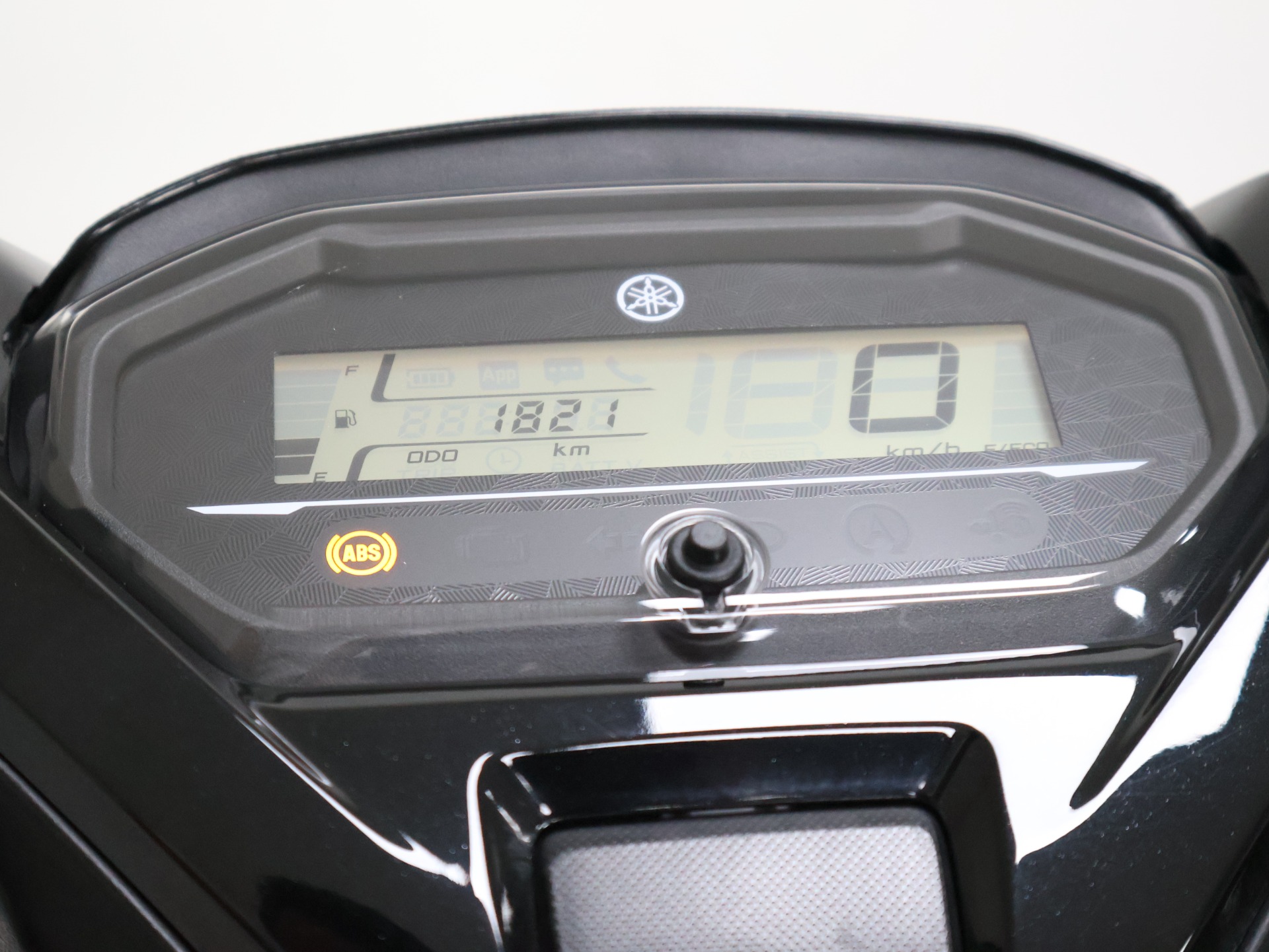 YAMAHA FLUO 125 HYBRID CONNECTED ABS