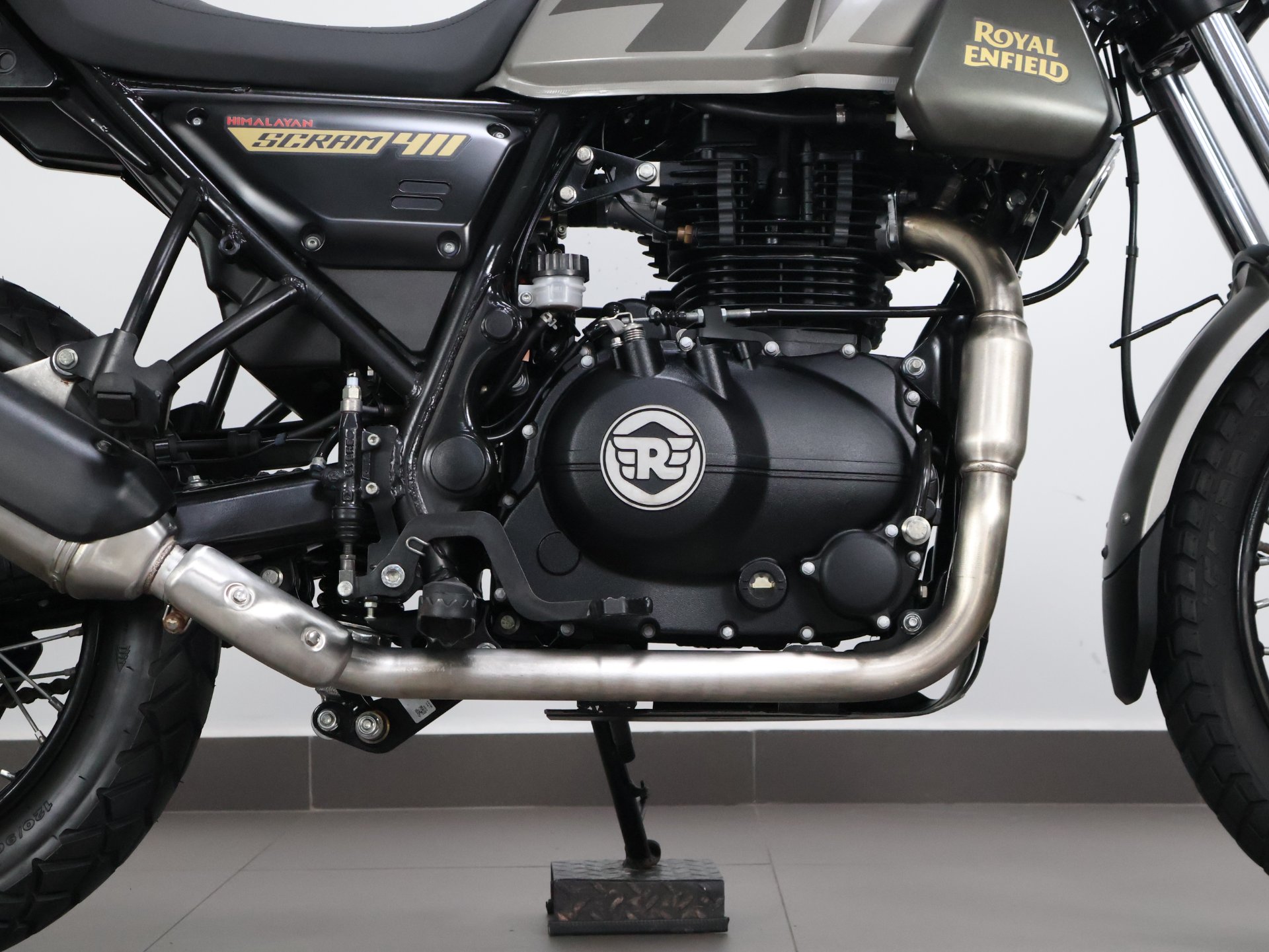 ROYAL ENFIELD SCRAM 411