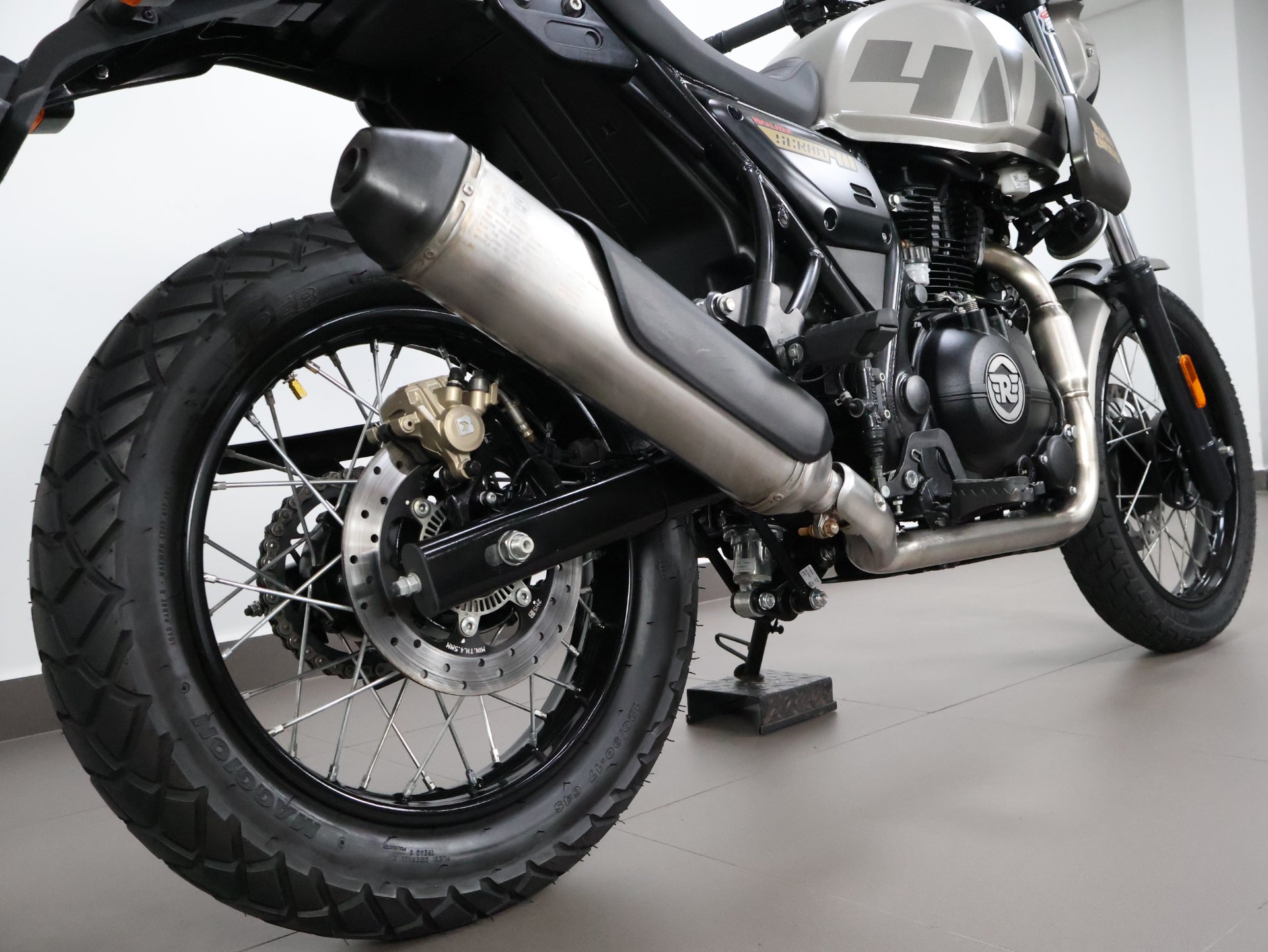 ROYAL ENFIELD SCRAM 411