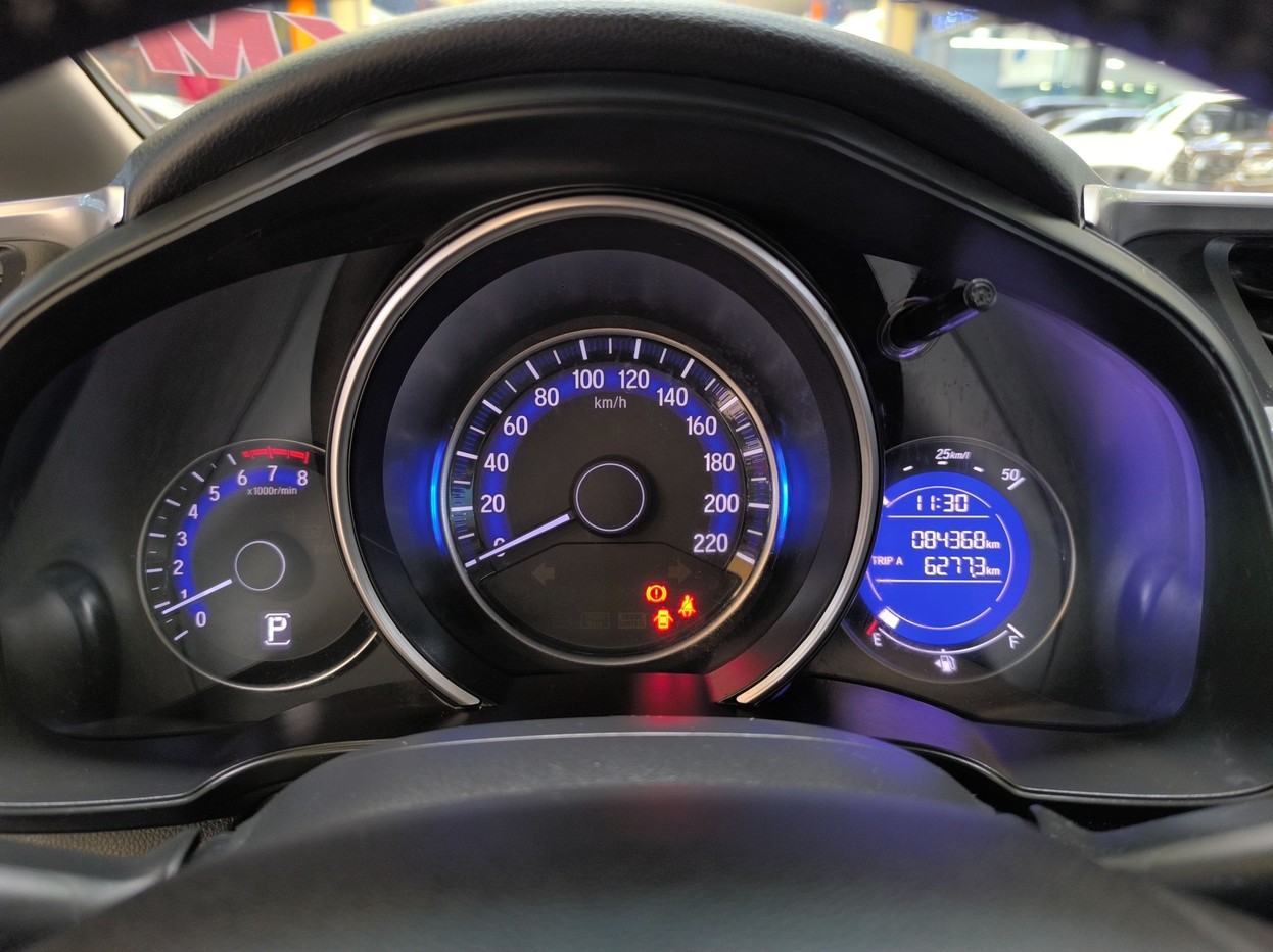 Car Image 15