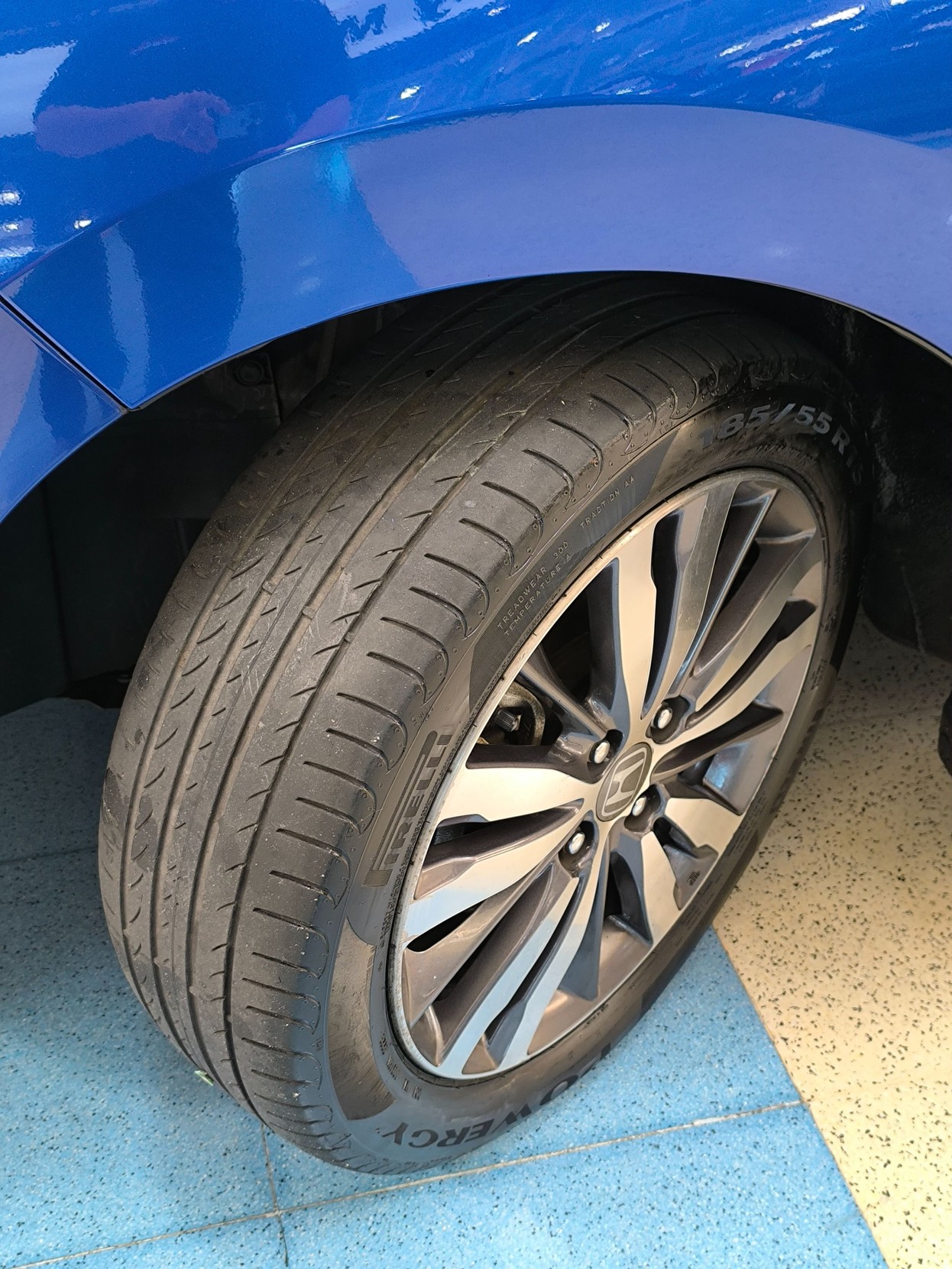 Car Image 23