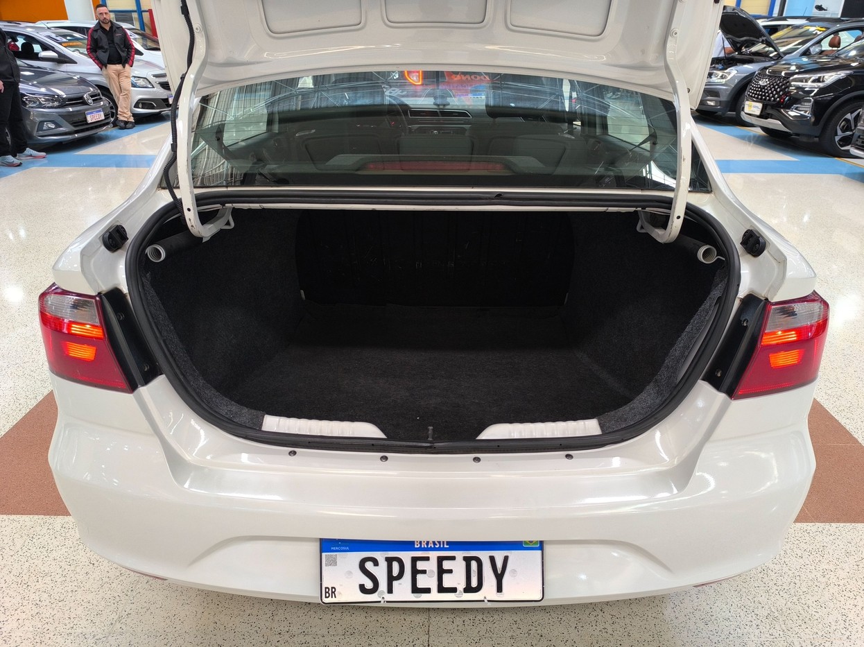 VOYAGE 1.0 12V MPI TOTALFLEX