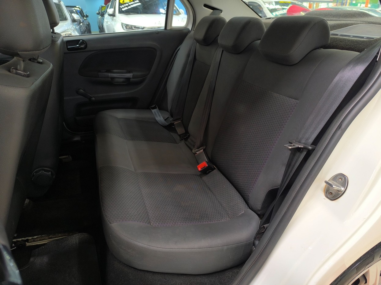 VOYAGE 1.0 12V MPI TOTALFLEX