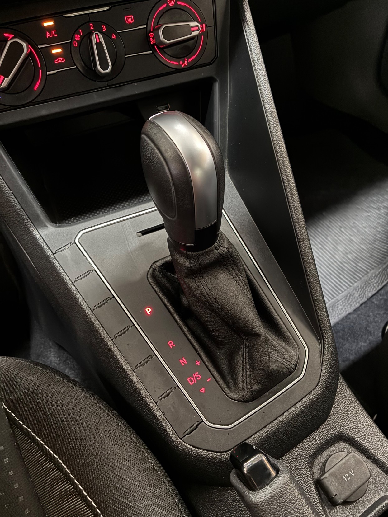 VOLKSWAGEN VIRTUS 1.0 200 TSI COMFORTLINE