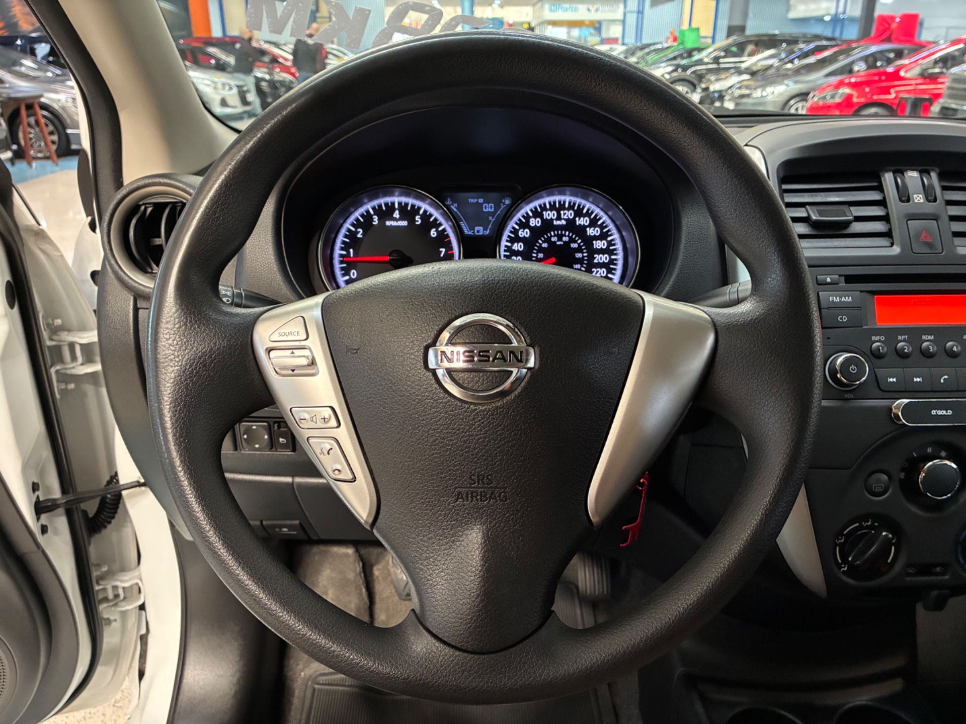 NISSAN VERSA