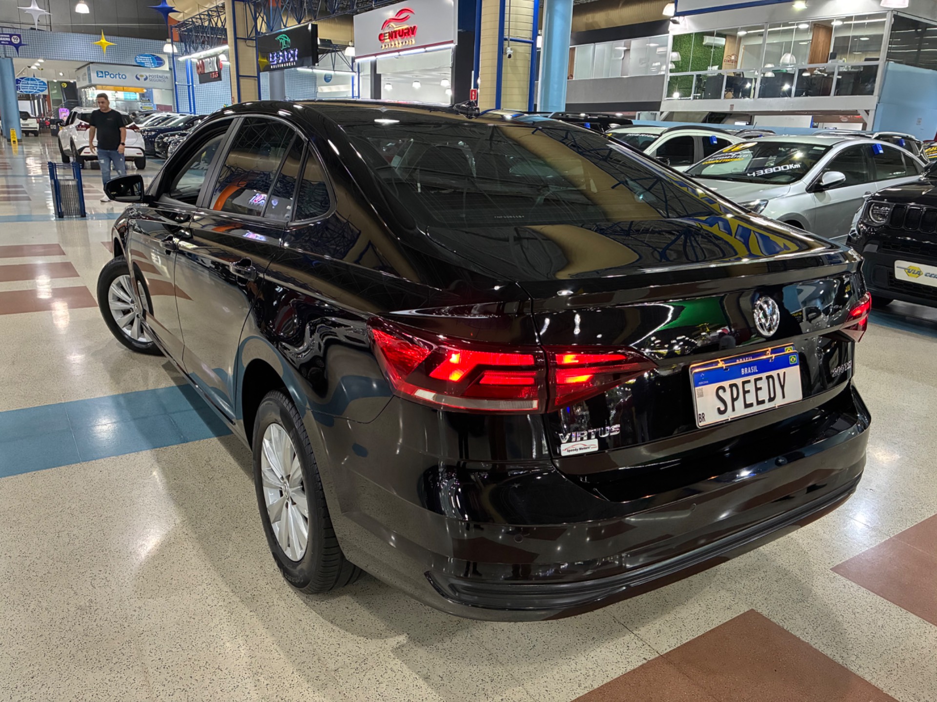 VOLKSWAGEN VIRTUS