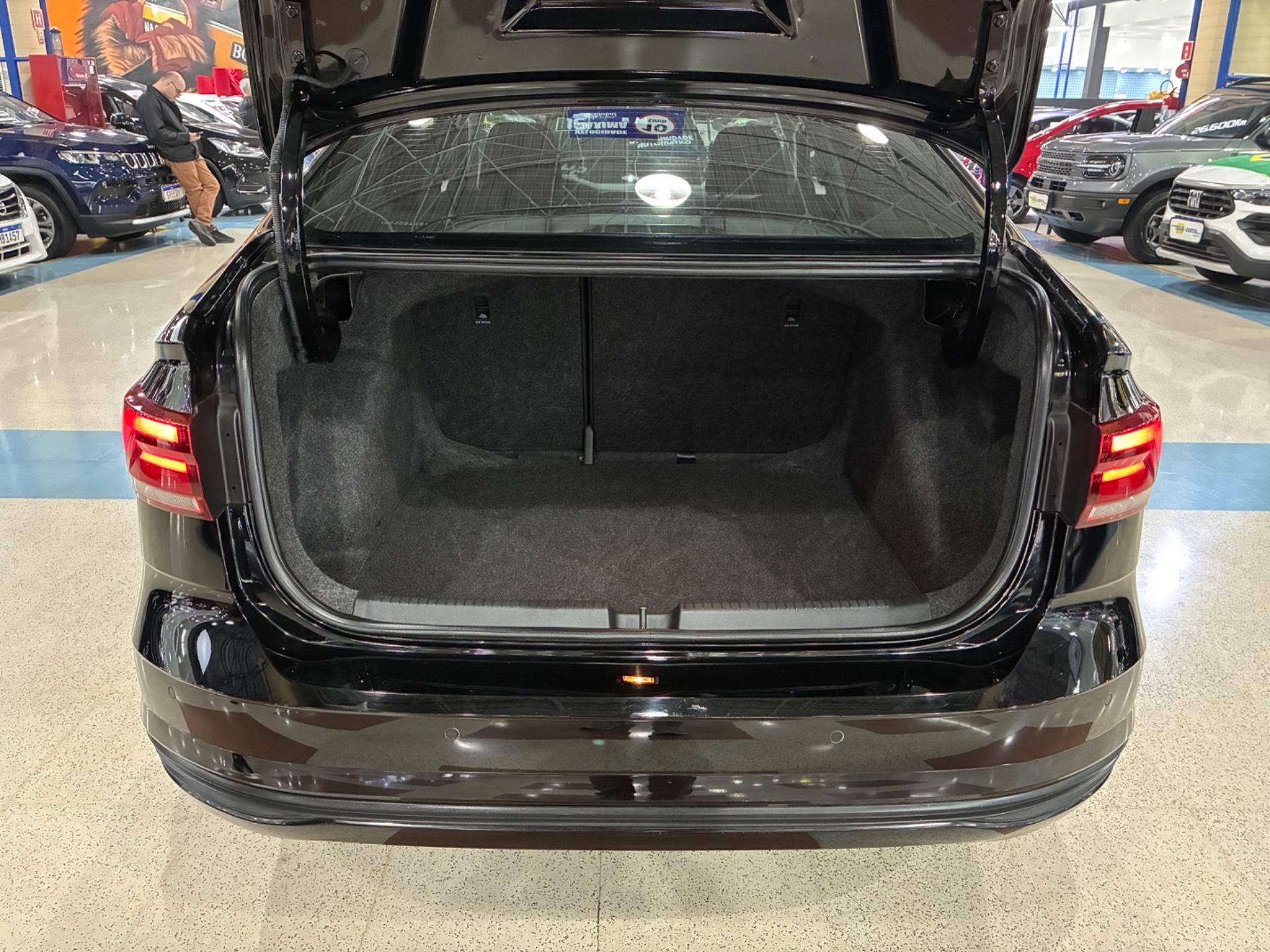 VOLKSWAGEN VIRTUS