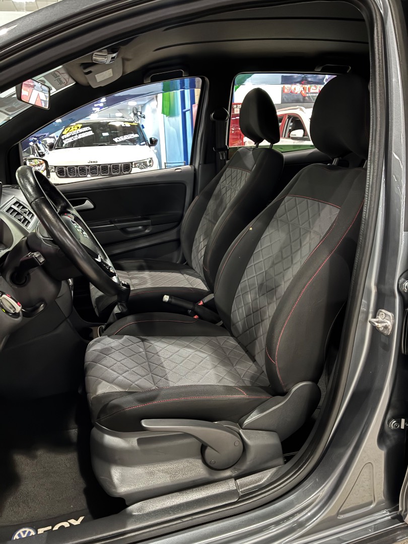 VOLKSWAGEN FOX