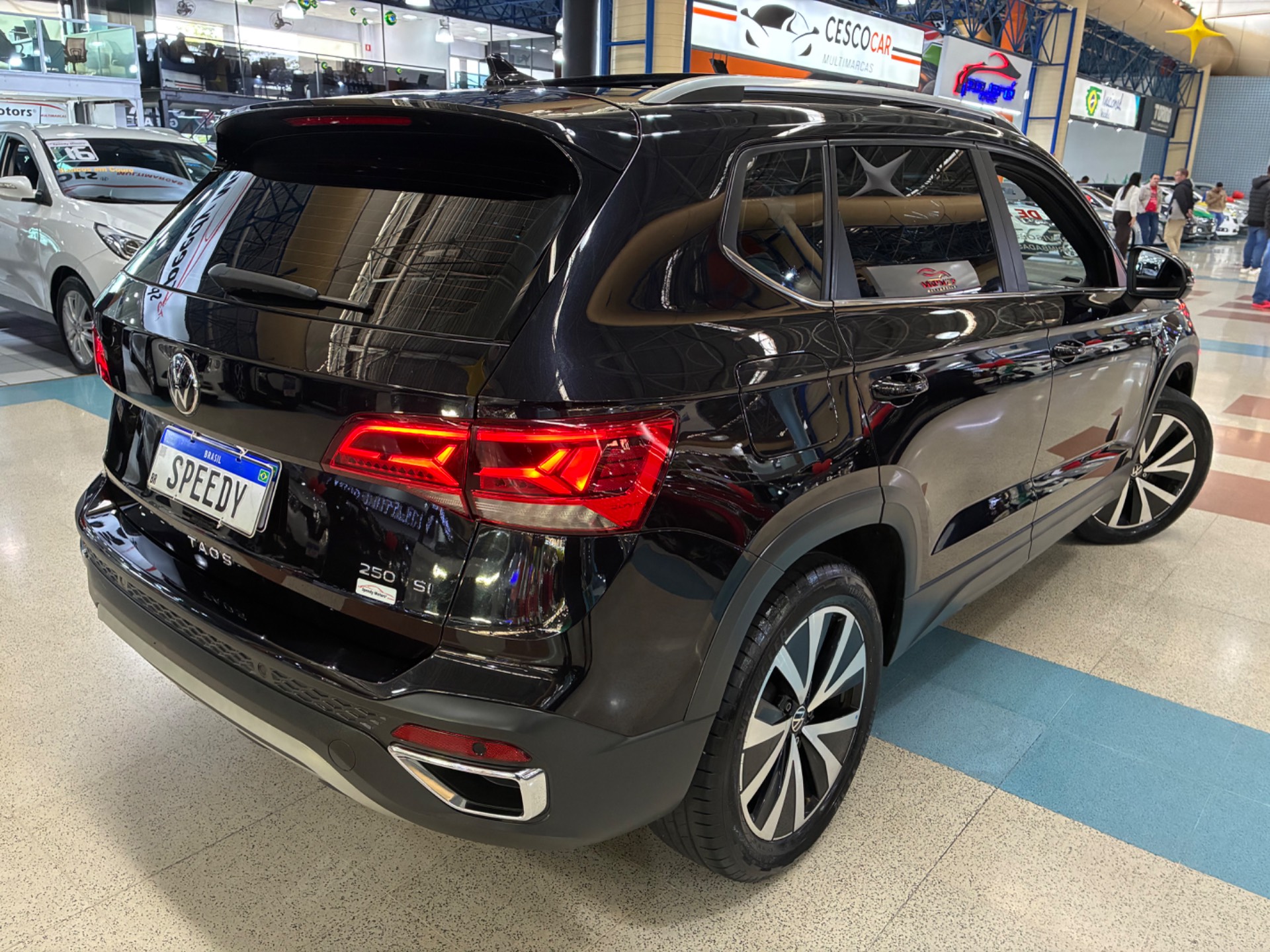 VOLKSWAGEN TAOS