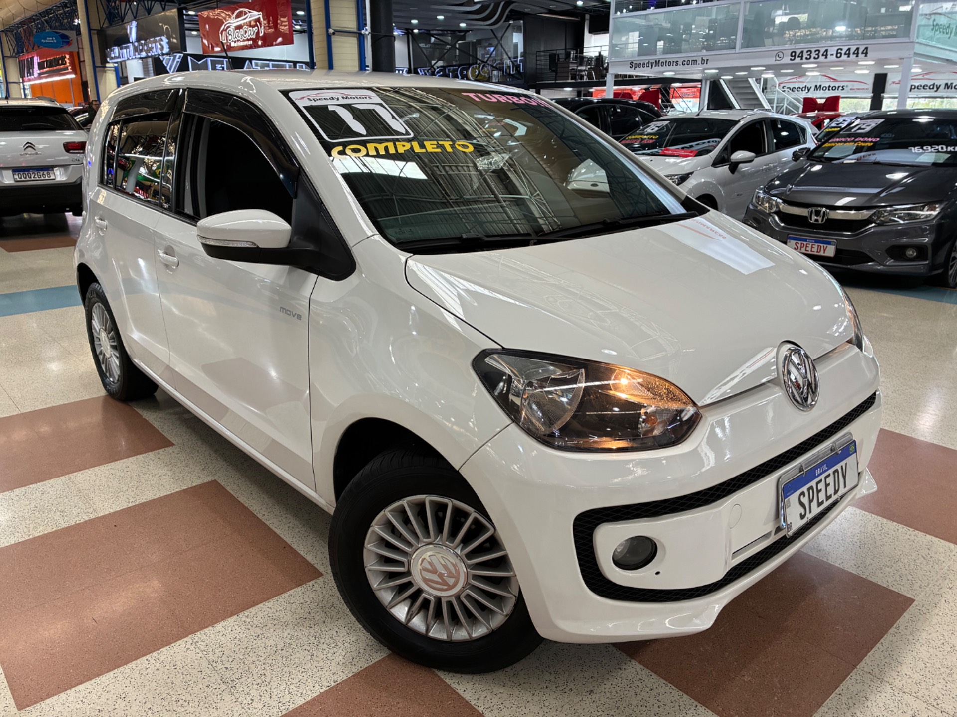 VOLKSWAGEN UP