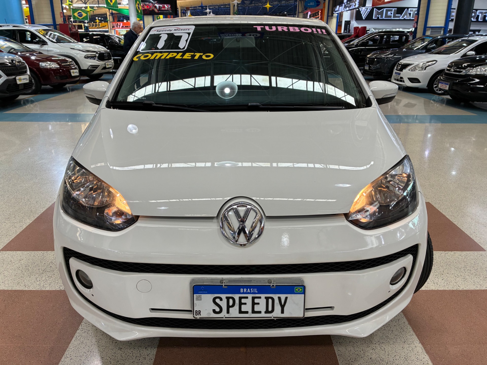 VOLKSWAGEN UP