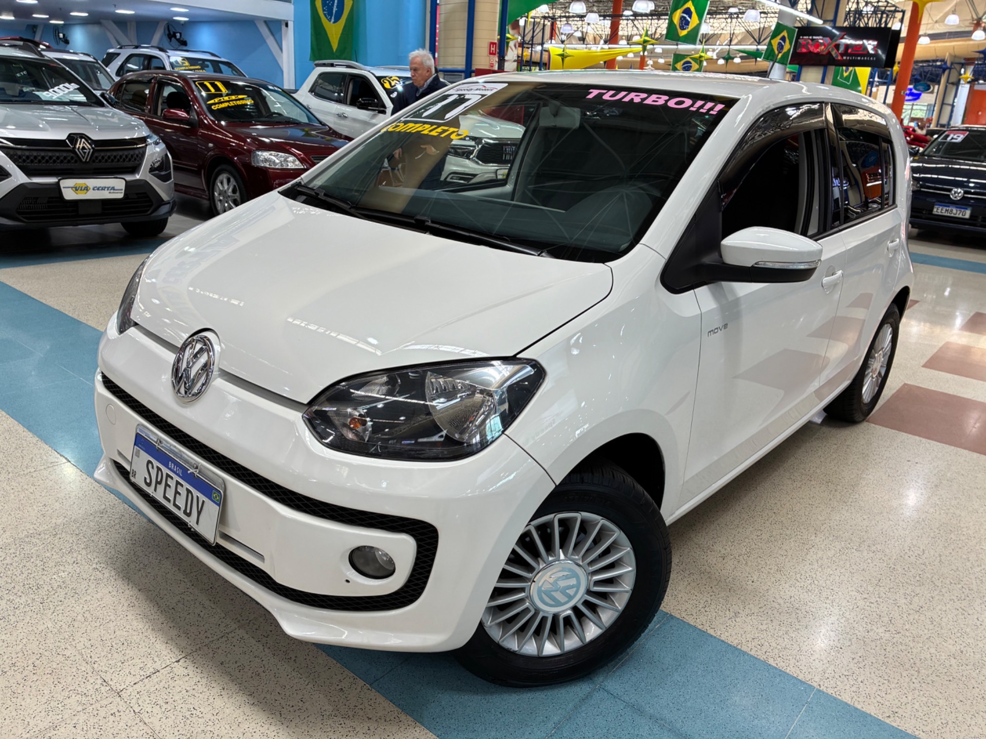 VOLKSWAGEN UP