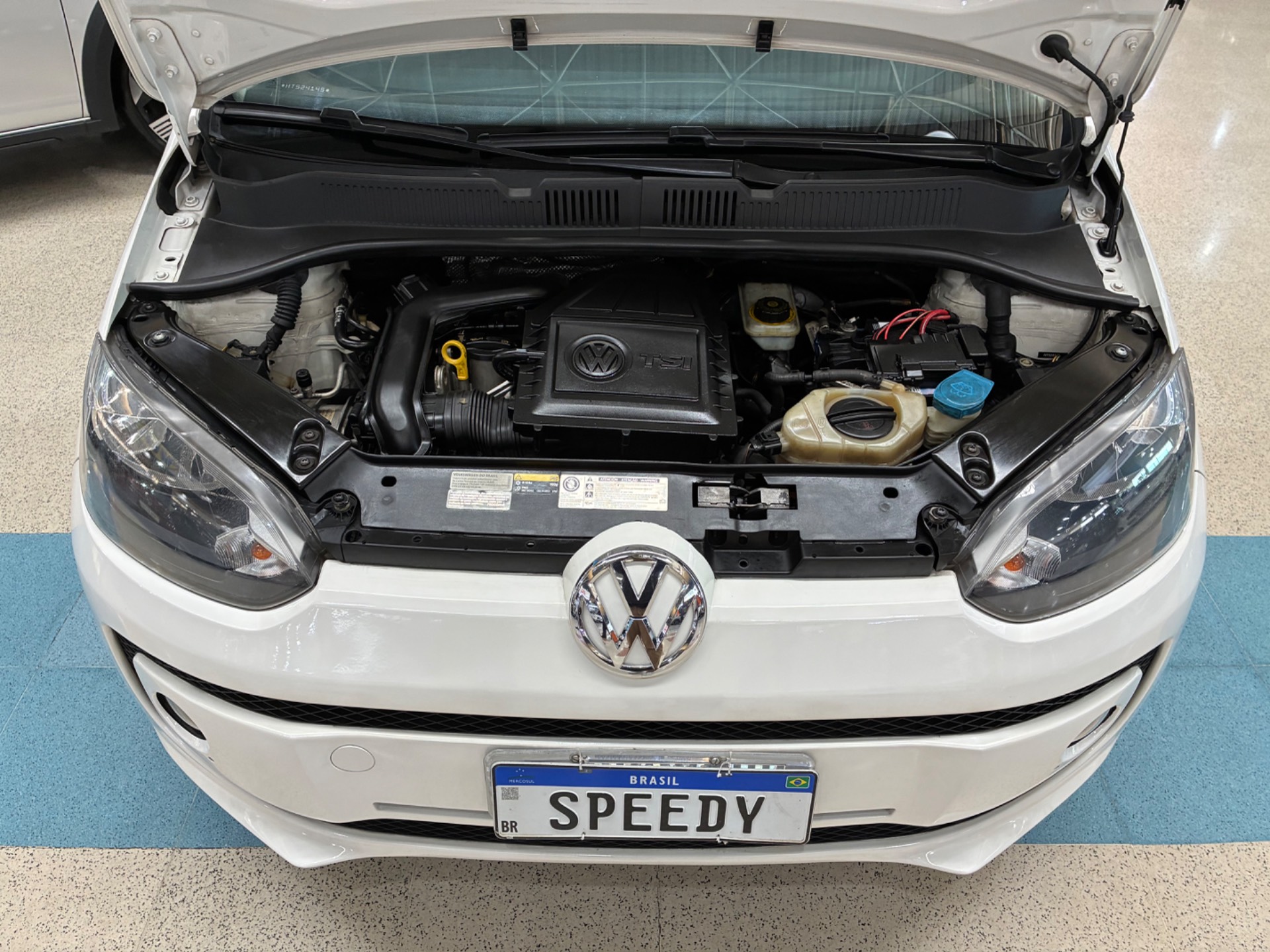 VOLKSWAGEN UP