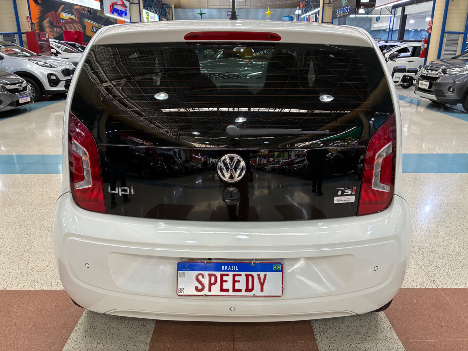 VOLKSWAGEN UP