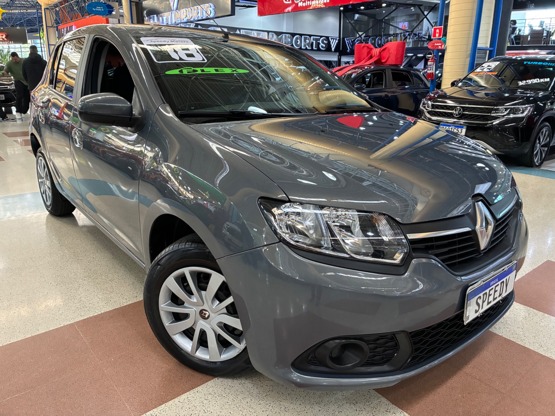 RENAULT SANDERO