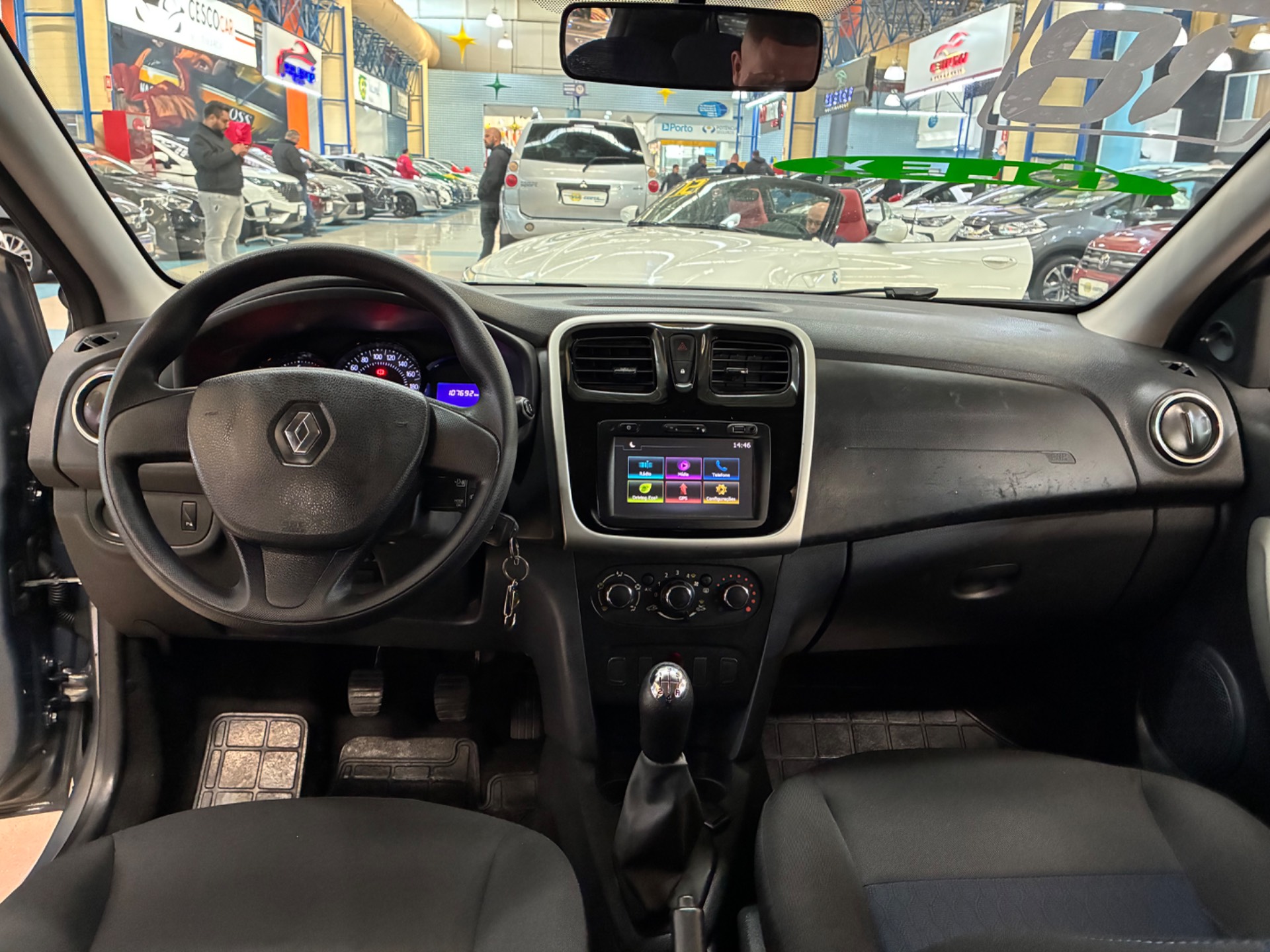 RENAULT SANDERO