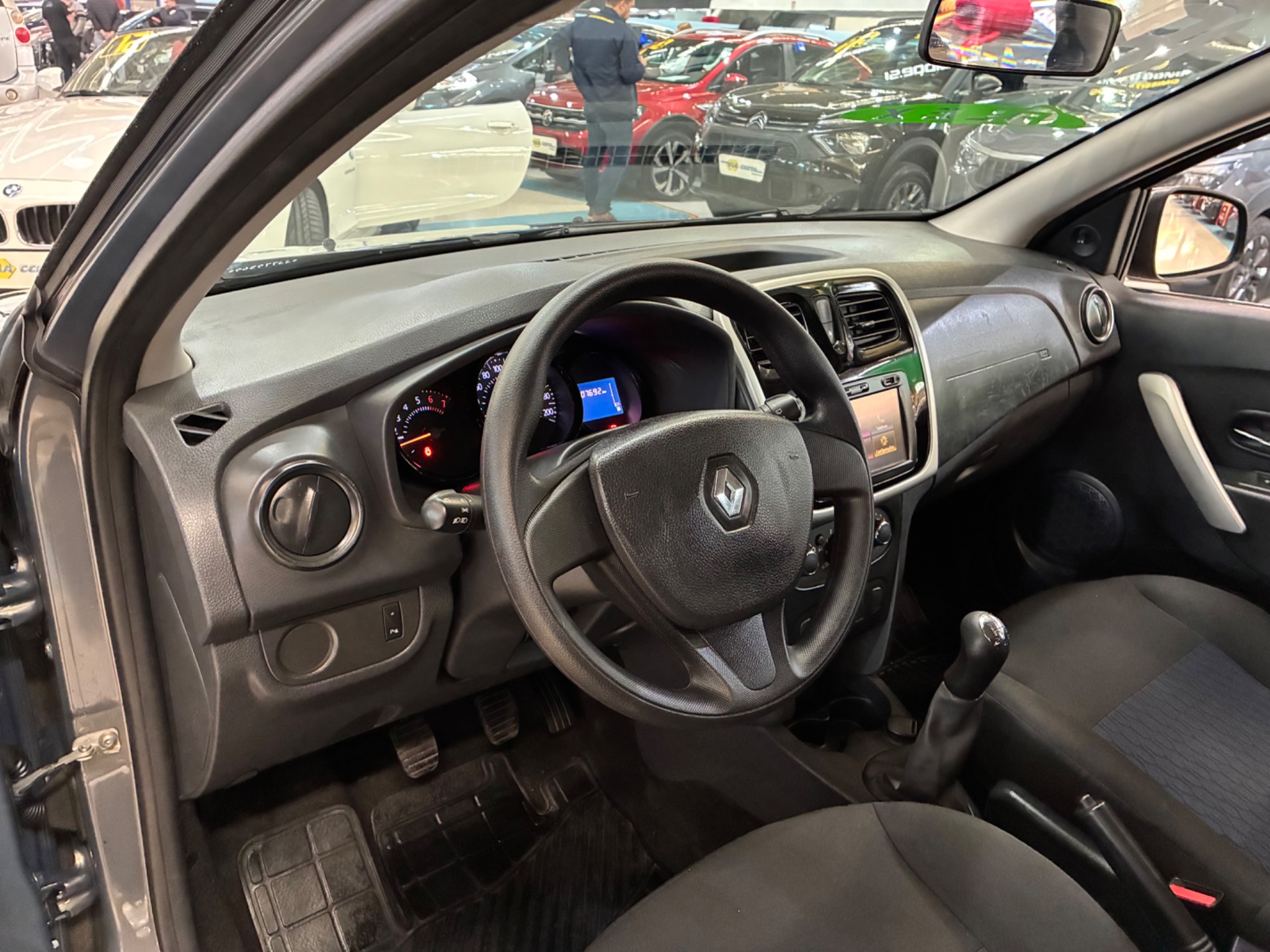 RENAULT SANDERO