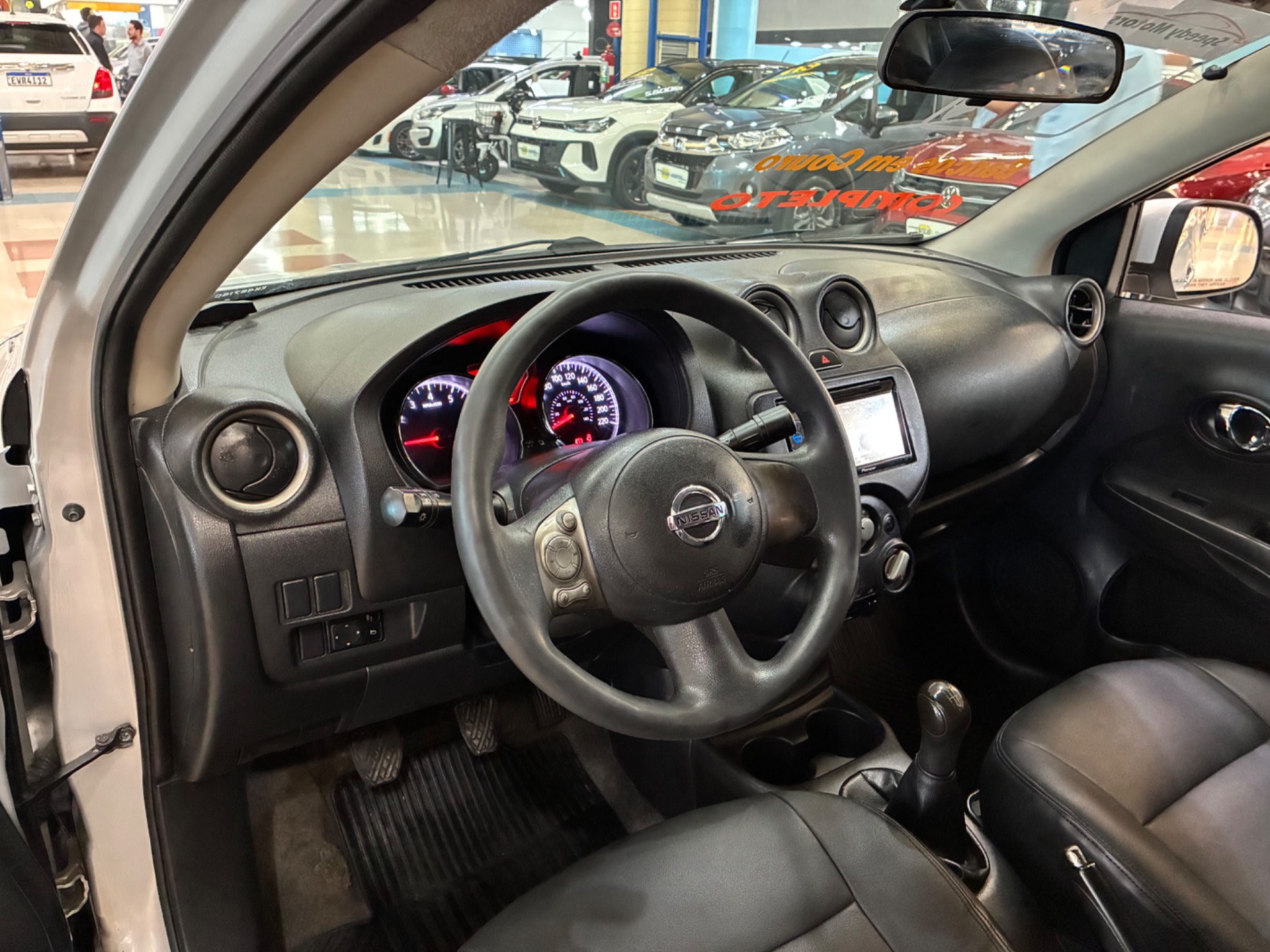 NISSAN VERSA
