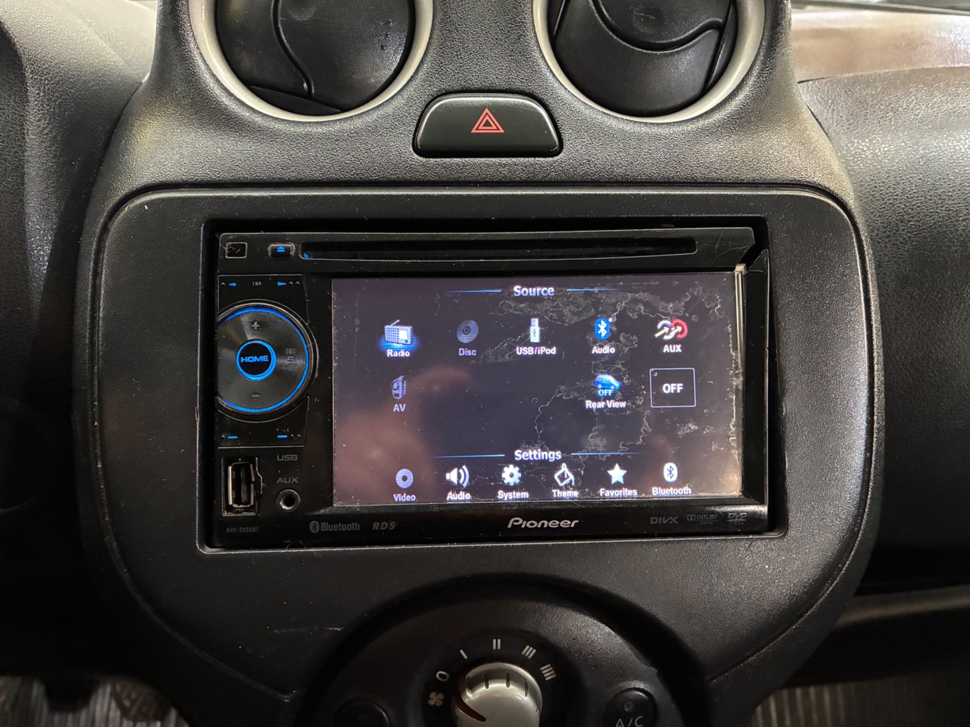 NISSAN VERSA