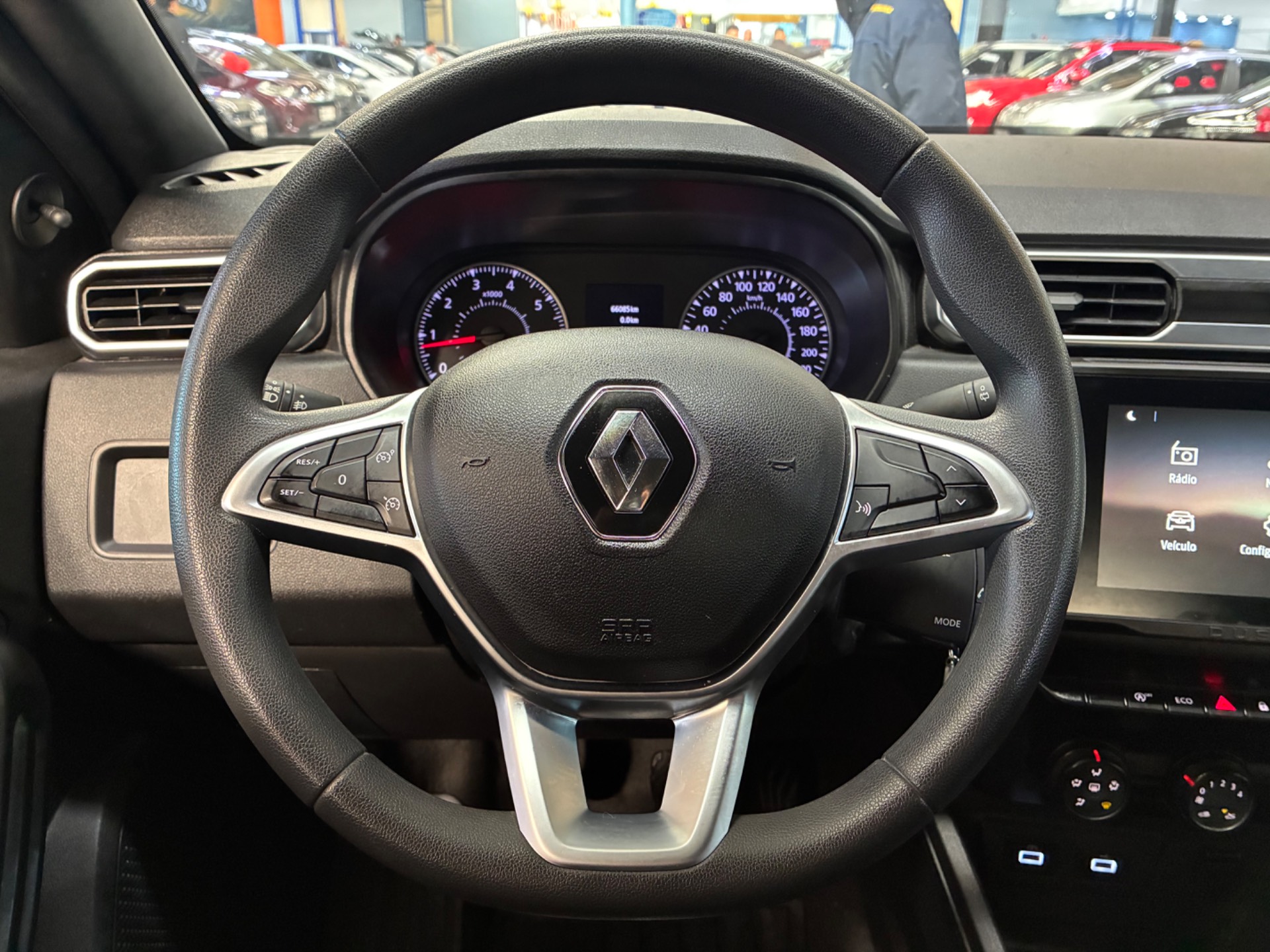 RENAULT DUSTER