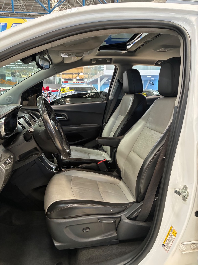 CHEVROLET TRACKER