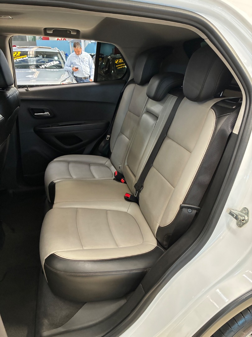 CHEVROLET TRACKER