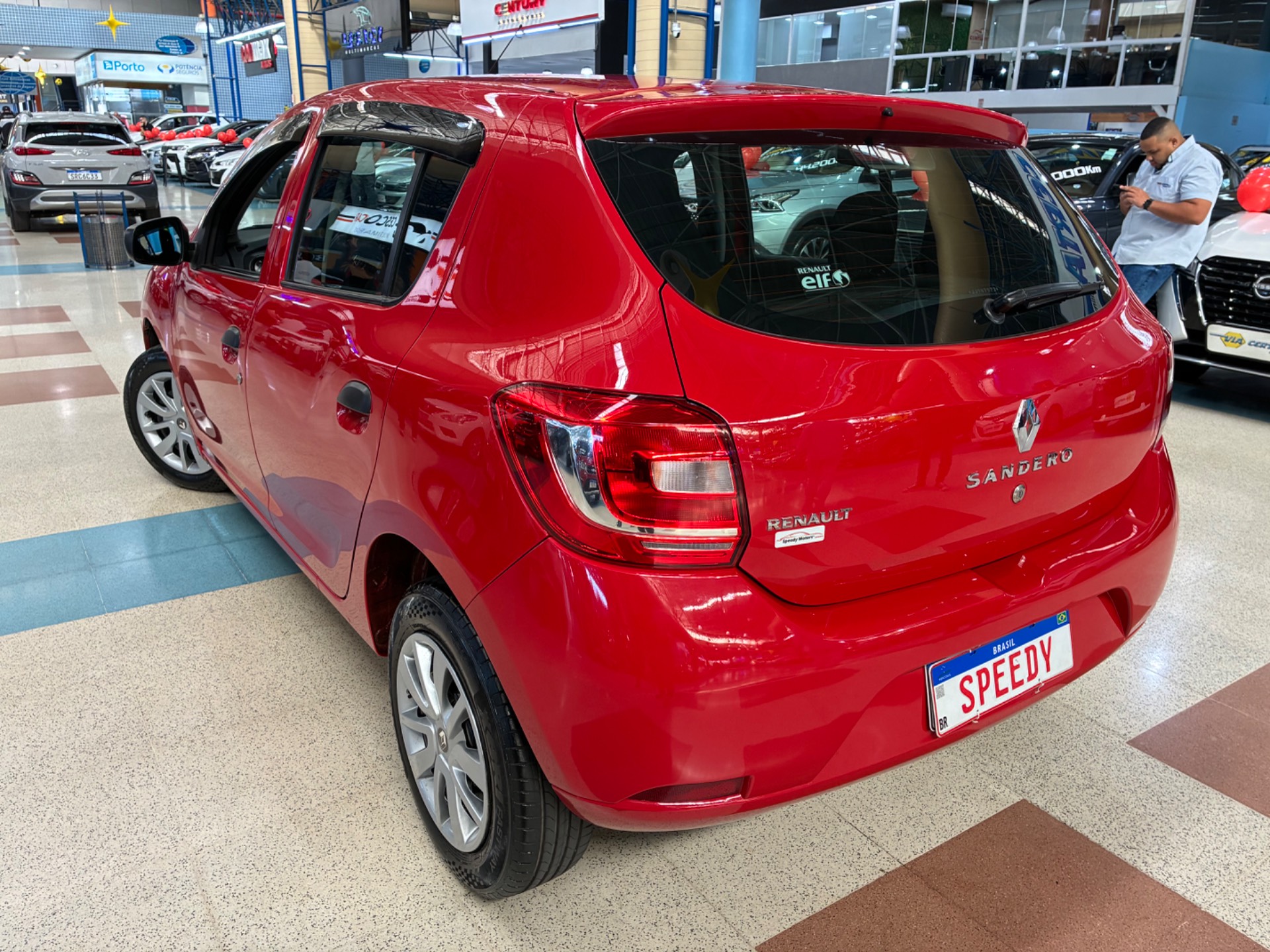RENAULT SANDERO